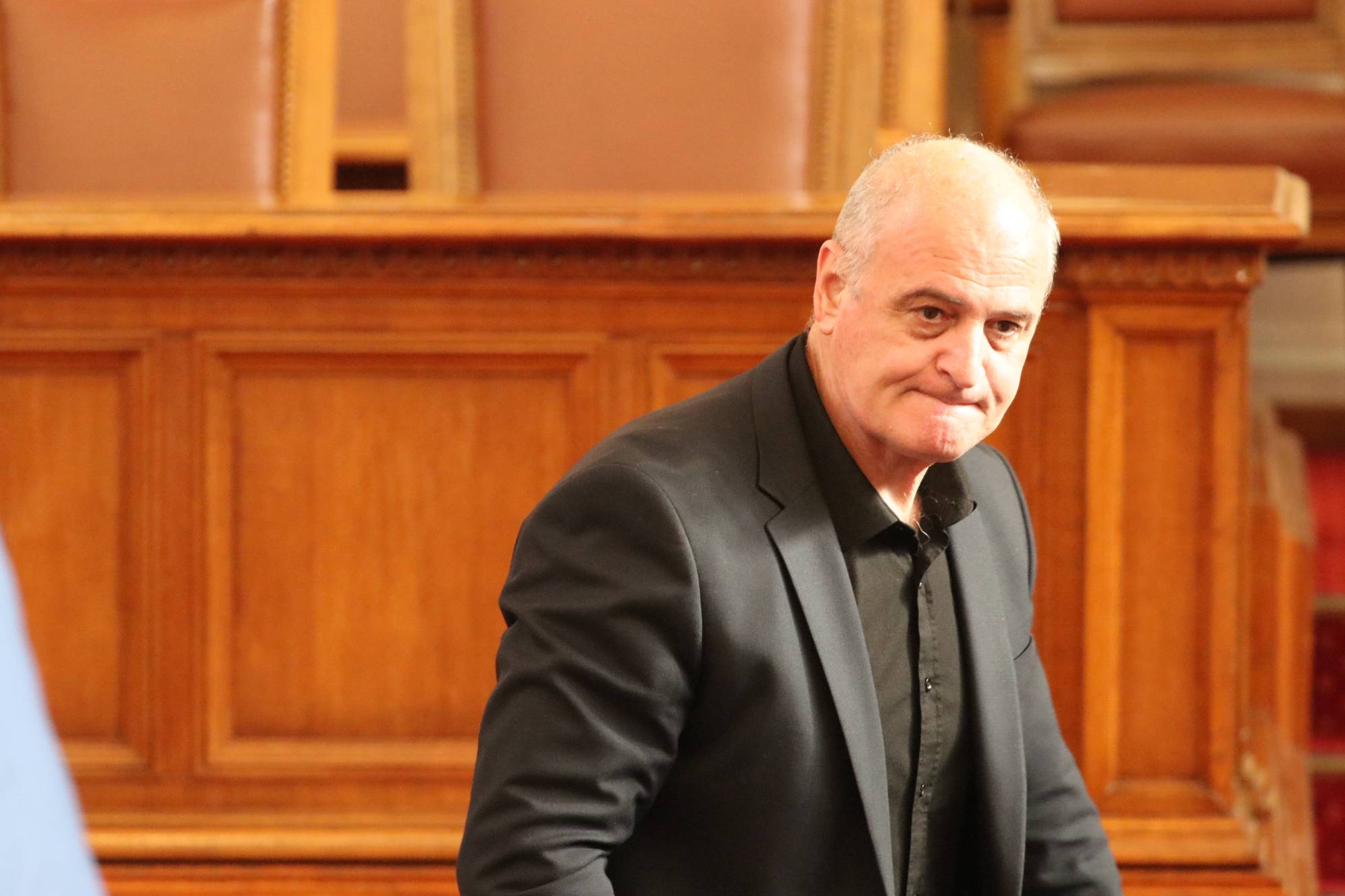  Николай Радулов, Има Такъв Народ 